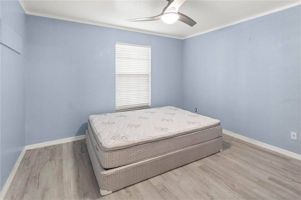 For Sale: $269,999 (2 beds, 2 baths, 1191 Square Feet)