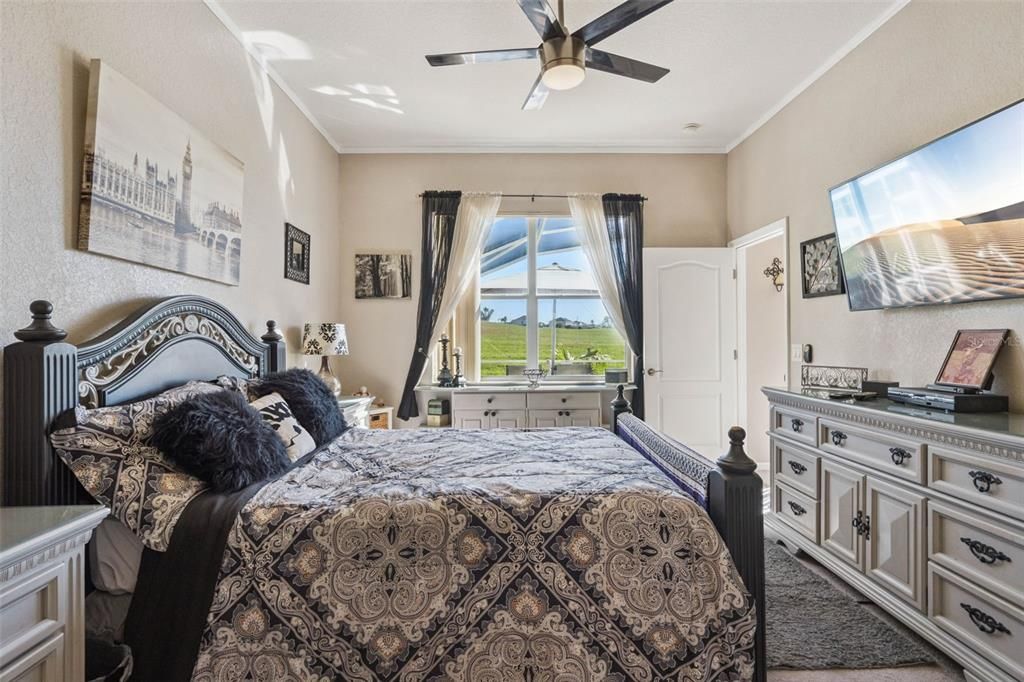 For Sale: $475,000 (4 beds, 3 baths, 1908 Square Feet)