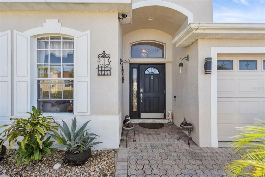 For Sale: $475,000 (4 beds, 3 baths, 1908 Square Feet)