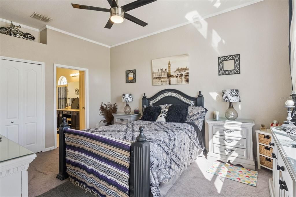 For Sale: $475,000 (4 beds, 3 baths, 1908 Square Feet)