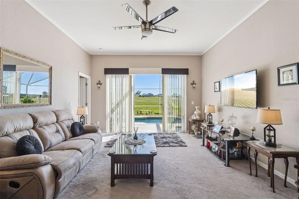 For Sale: $475,000 (4 beds, 3 baths, 1908 Square Feet)