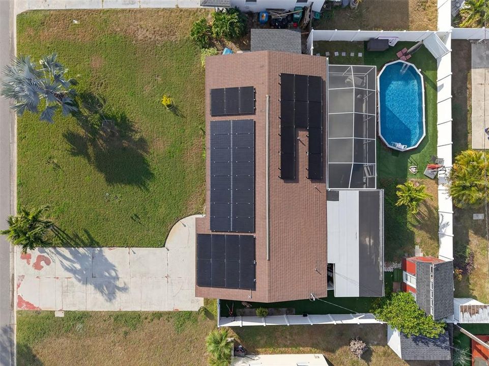 For Rent: $3,695 (3 beds, 2 baths, 2716 Square Feet)