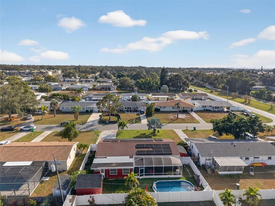 For Rent: $3,695 (3 beds, 2 baths, 2716 Square Feet)