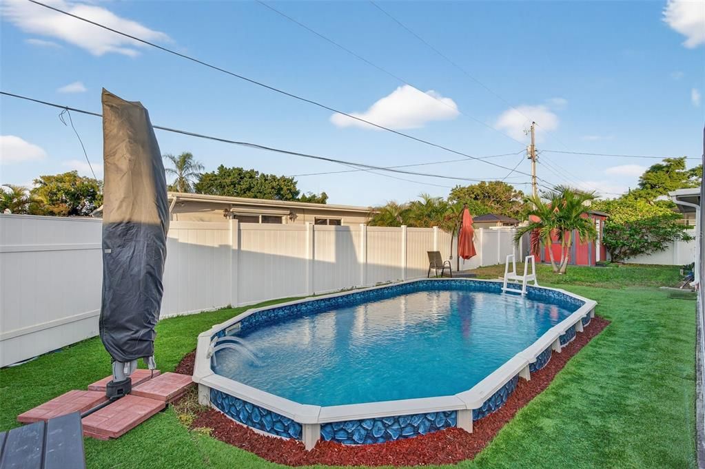 For Rent: $3,695 (3 beds, 2 baths, 2716 Square Feet)