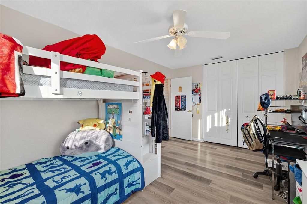 For Rent: $3,695 (3 beds, 2 baths, 2716 Square Feet)