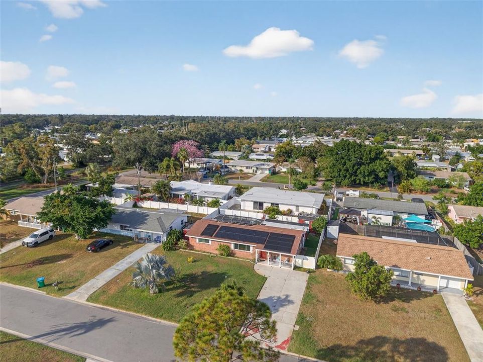 For Rent: $3,695 (3 beds, 2 baths, 2716 Square Feet)