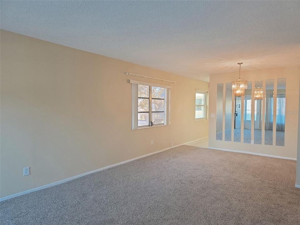 For Rent: $1,450 (2 beds, 2 baths, 1100 Square Feet)