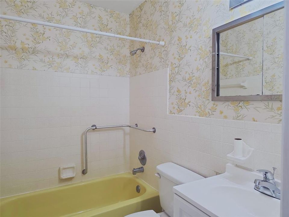 For Rent: $1,450 (2 beds, 2 baths, 1100 Square Feet)