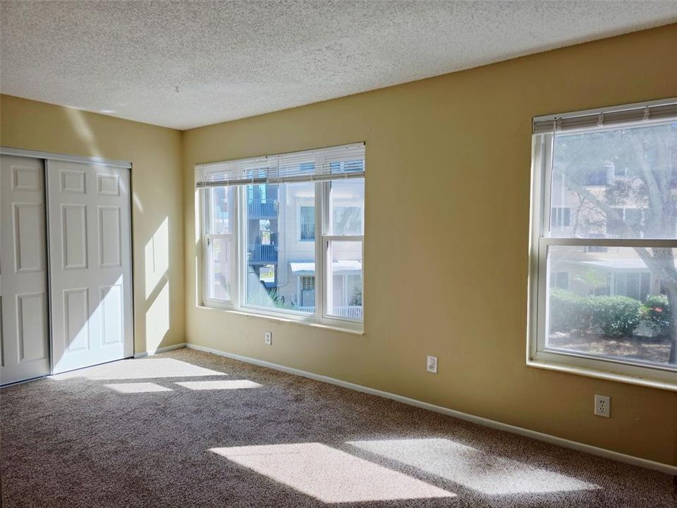 For Rent: $1,450 (2 beds, 2 baths, 1100 Square Feet)