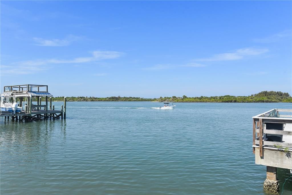 For Sale: $1,215,000 (3 beds, 2 baths, 2110 Square Feet)