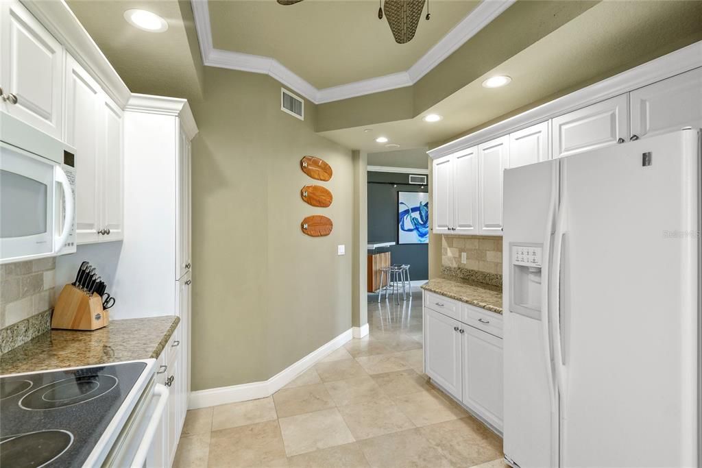 For Sale: $1,215,000 (3 beds, 2 baths, 2110 Square Feet)