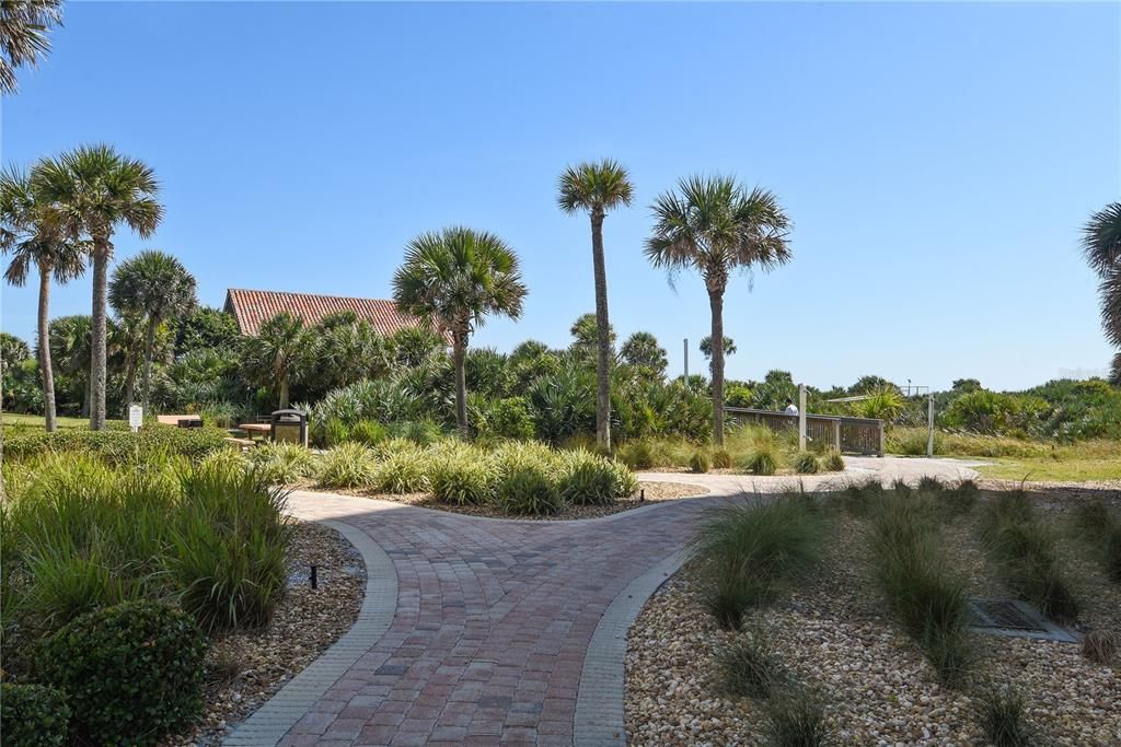 For Sale: $1,215,000 (3 beds, 2 baths, 2110 Square Feet)