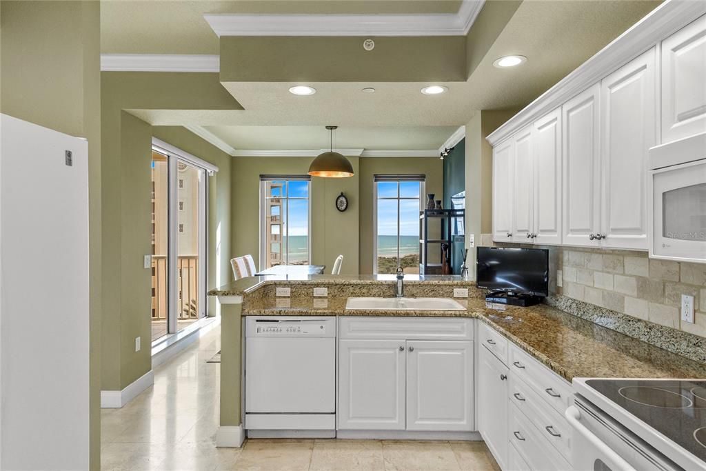 For Sale: $1,215,000 (3 beds, 2 baths, 2110 Square Feet)