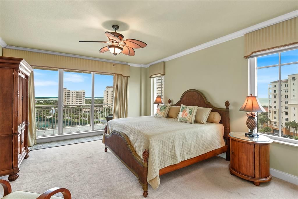 For Sale: $1,215,000 (3 beds, 2 baths, 2110 Square Feet)