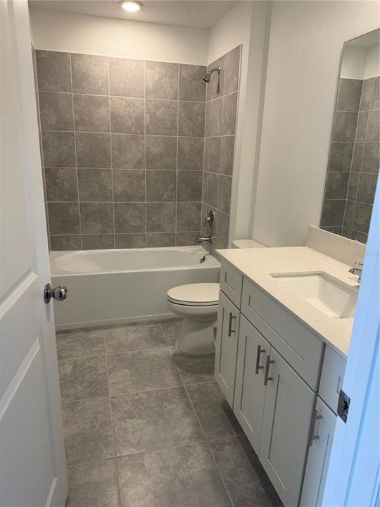 For Sale: $325,000 (4 beds, 2 baths, 1900 Square Feet)