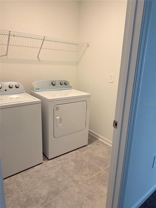 For Sale: $325,000 (4 beds, 2 baths, 1900 Square Feet)