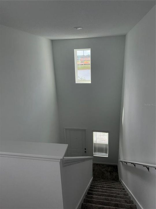 For Sale: $325,000 (4 beds, 2 baths, 1900 Square Feet)