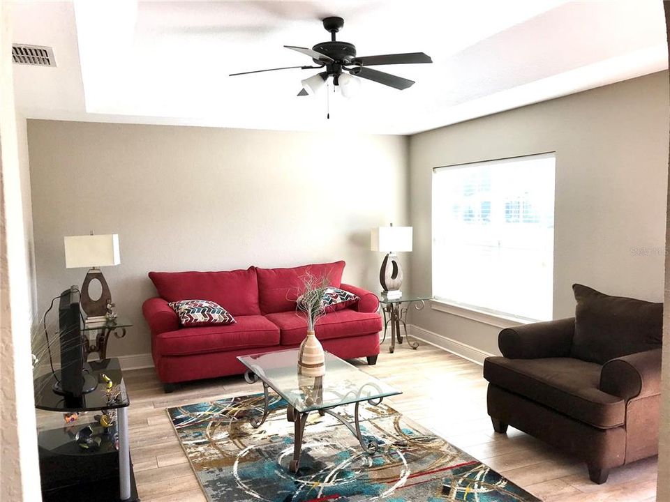 На продажу: $355,000 (3 спален, 2 ванн, 1862 Квадратных фут)