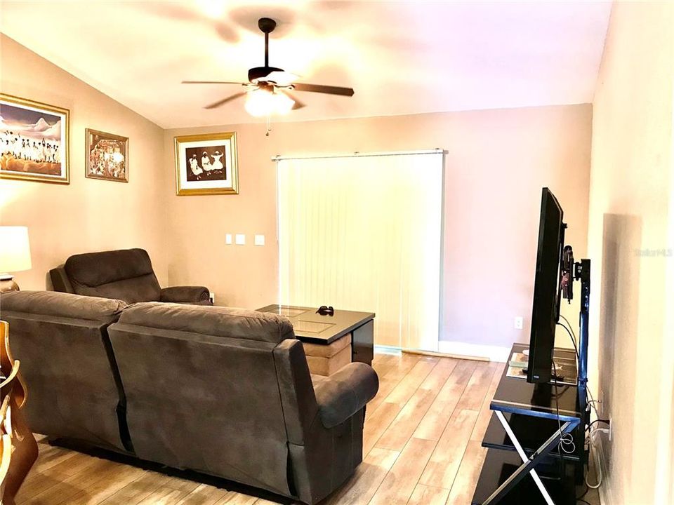 На продажу: $355,000 (3 спален, 2 ванн, 1862 Квадратных фут)