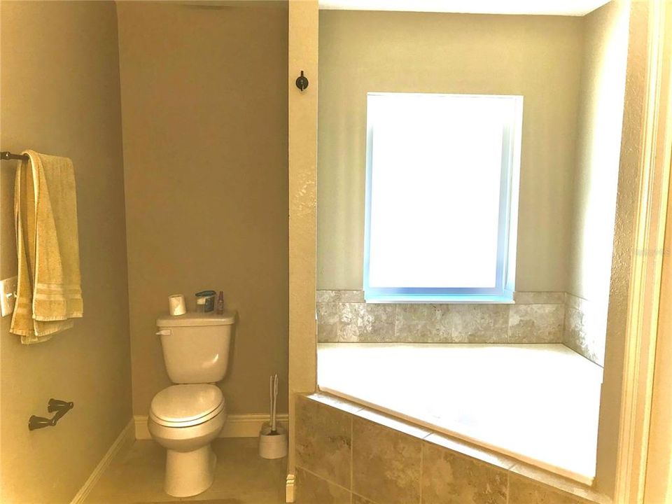 На продажу: $355,000 (3 спален, 2 ванн, 1862 Квадратных фут)