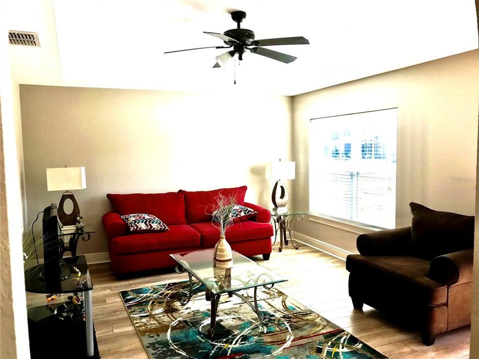 На продажу: $355,000 (3 спален, 2 ванн, 1862 Квадратных фут)