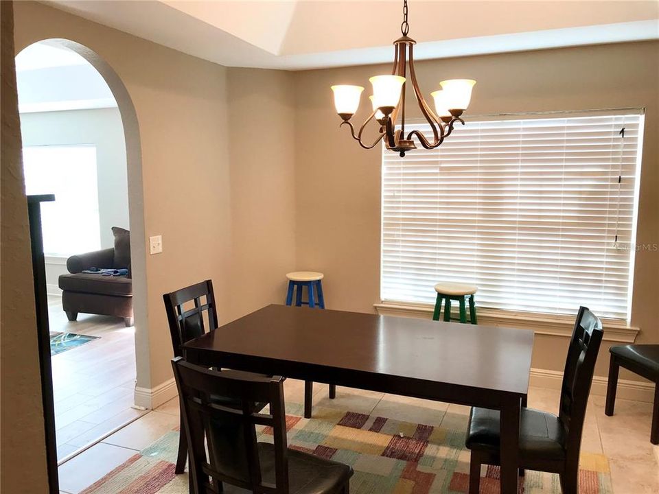 На продажу: $355,000 (3 спален, 2 ванн, 1862 Квадратных фут)