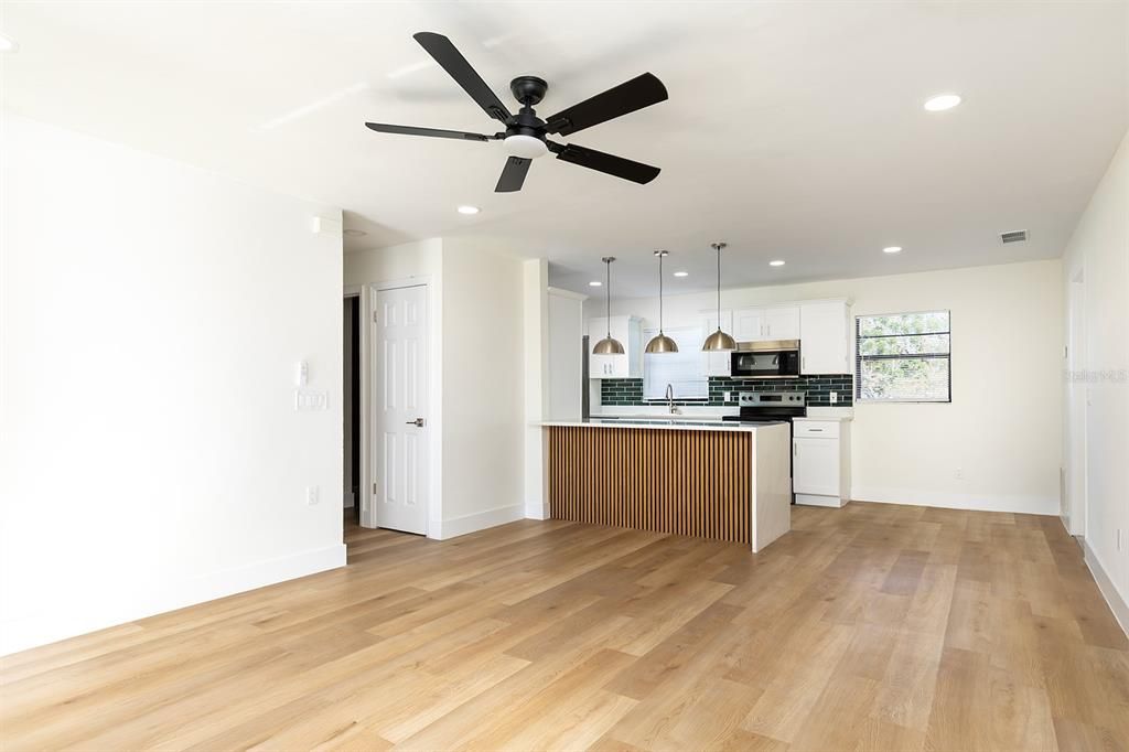 待售: $314,990 (3 贝兹, 2 浴室, 1026 平方英尺)