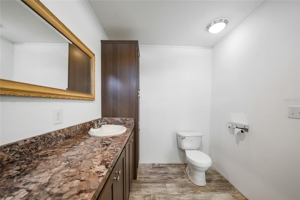 待售: $225,000 (3 贝兹, 2 浴室, 1248 平方英尺)