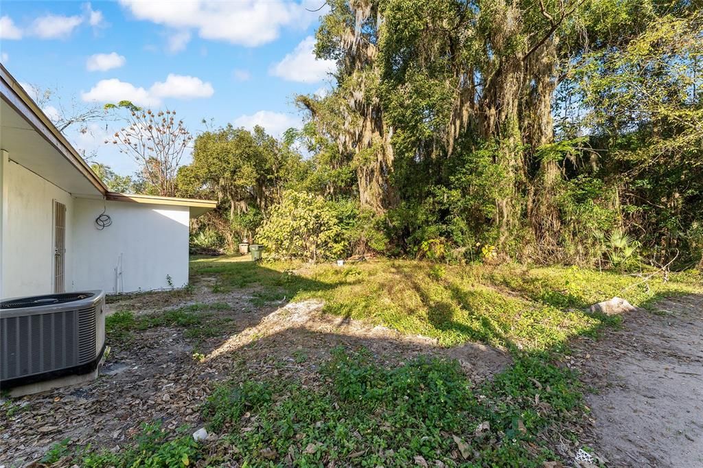 На продажу: $225,000 (4 спален, 2 ванн, 1040 Квадратных фут)