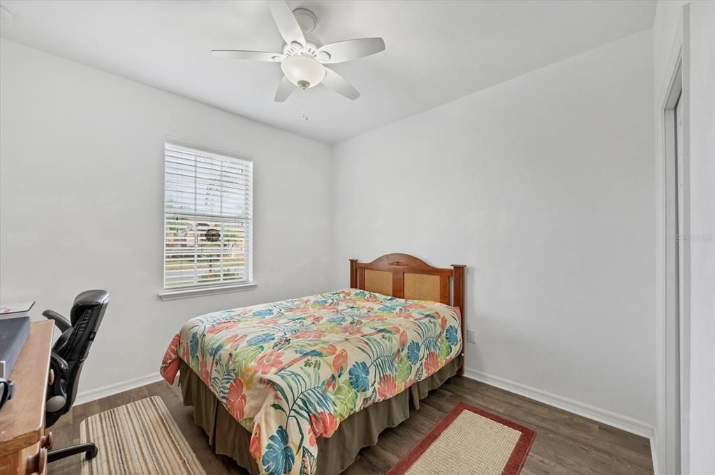 For Sale: $375,000 (3 beds, 2 baths, 1551 Square Feet)