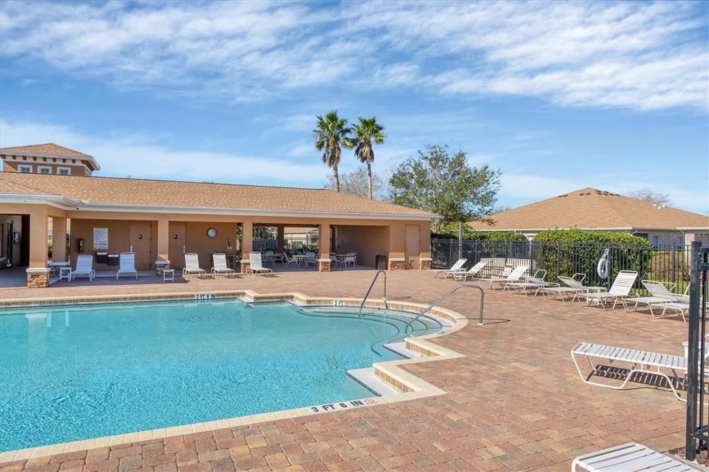 For Sale: $375,000 (3 beds, 2 baths, 1551 Square Feet)