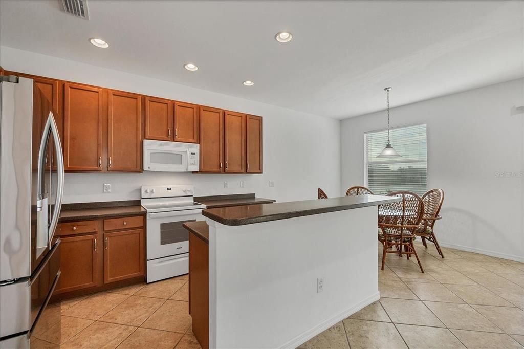 For Sale: $375,000 (3 beds, 2 baths, 1551 Square Feet)