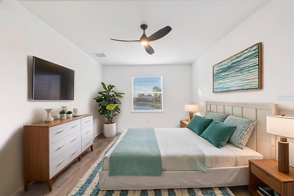 For Sale: $375,000 (3 beds, 2 baths, 1551 Square Feet)