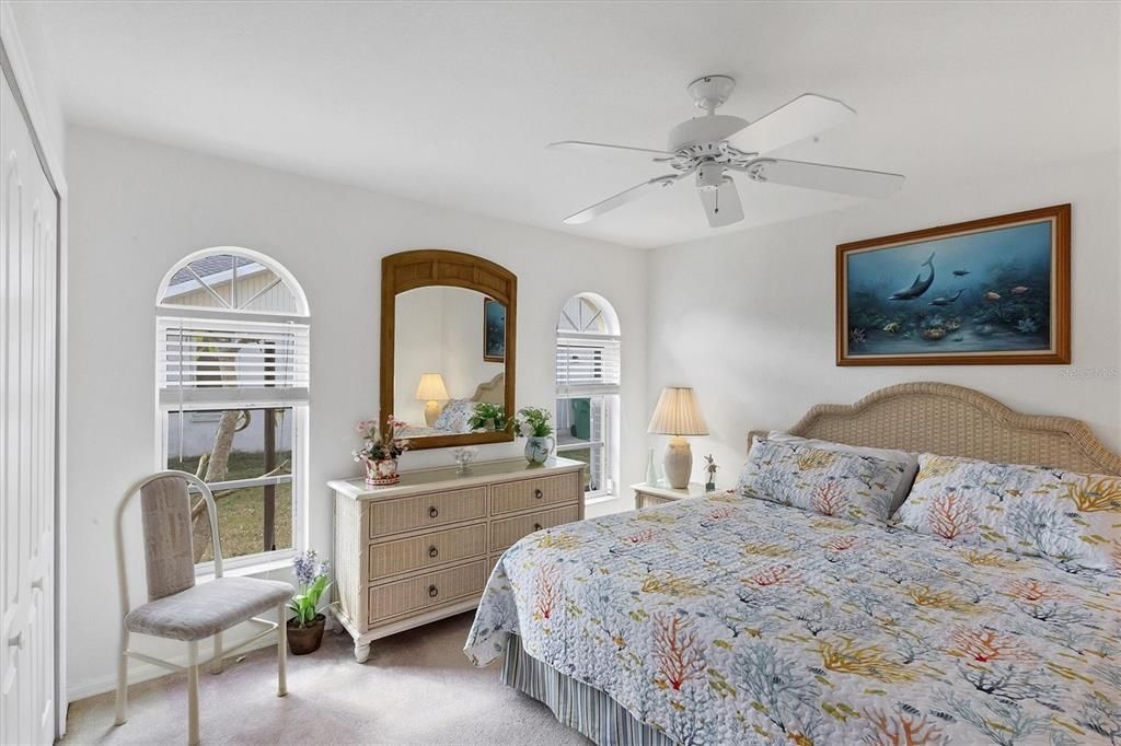 For Sale: $539,900 (3 beds, 2 baths, 2024 Square Feet)