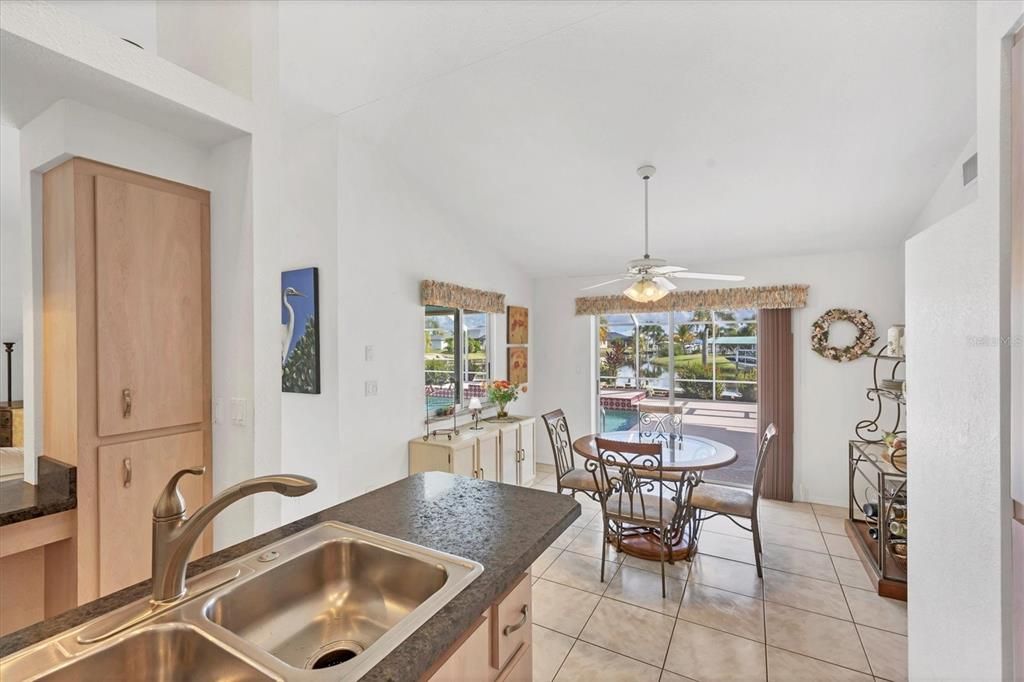 For Sale: $539,900 (3 beds, 2 baths, 2024 Square Feet)