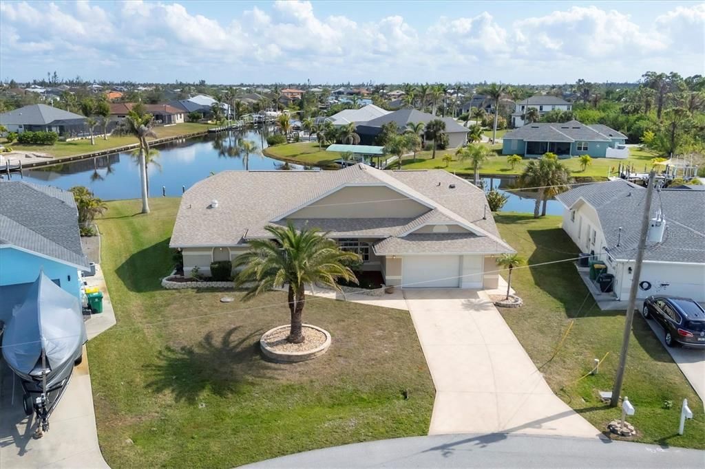 For Sale: $539,900 (3 beds, 2 baths, 2024 Square Feet)