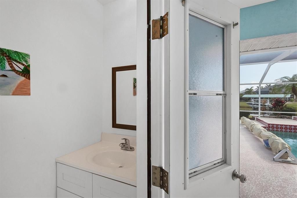 For Sale: $539,900 (3 beds, 2 baths, 2024 Square Feet)