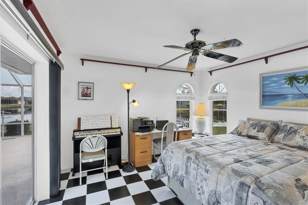 For Sale: $539,900 (3 beds, 2 baths, 2024 Square Feet)