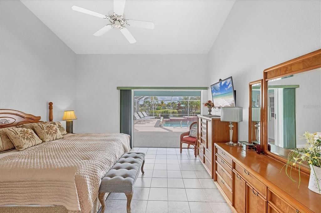 For Sale: $539,900 (3 beds, 2 baths, 2024 Square Feet)