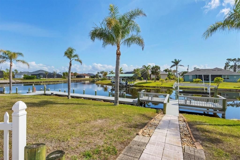 For Sale: $539,900 (3 beds, 2 baths, 2024 Square Feet)