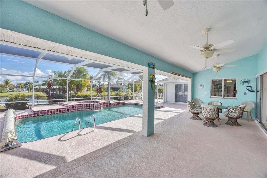 For Sale: $539,900 (3 beds, 2 baths, 2024 Square Feet)