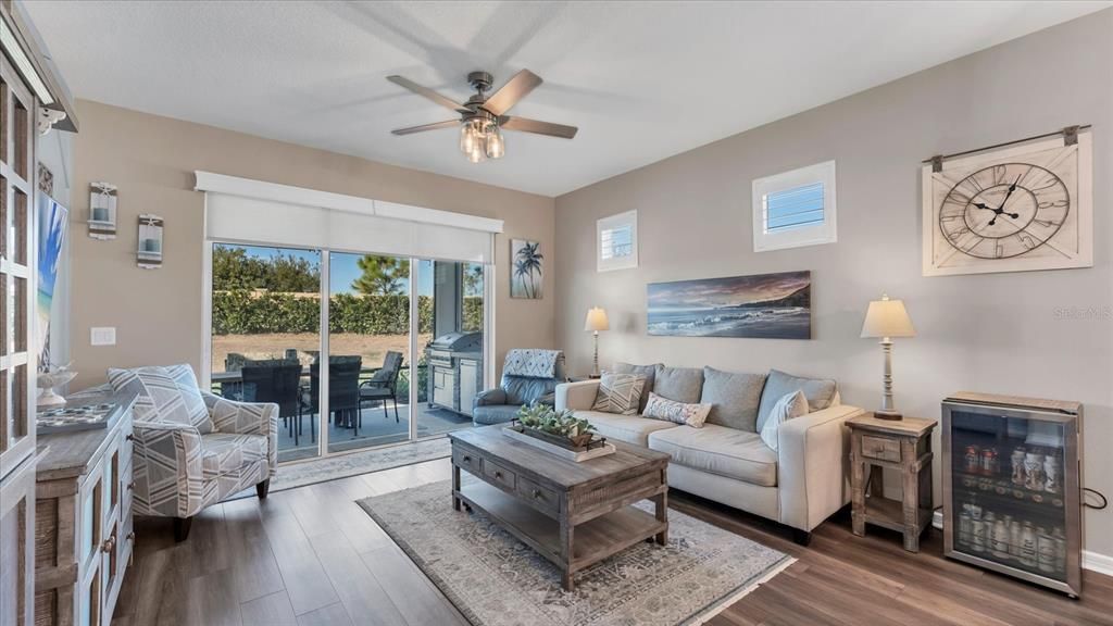 For Sale: $396,000 (2 beds, 2 baths, 1400 Square Feet)