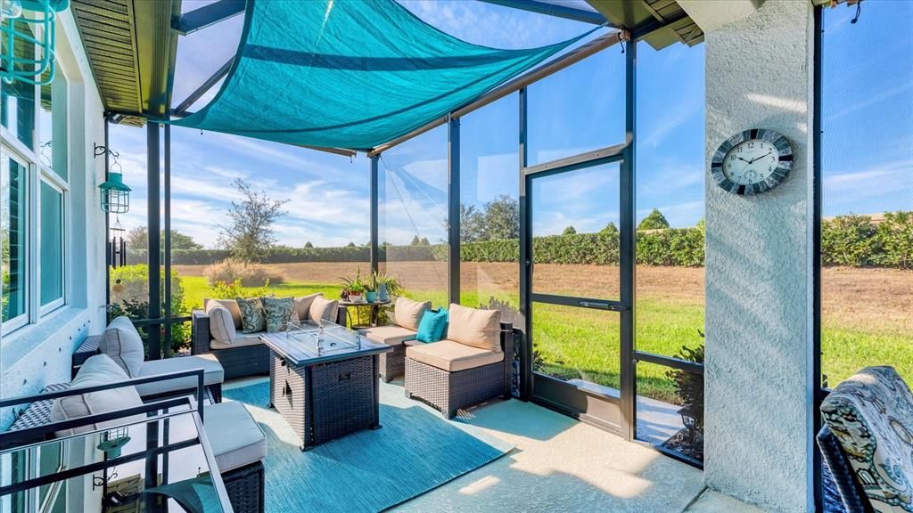 For Sale: $396,000 (2 beds, 2 baths, 1400 Square Feet)