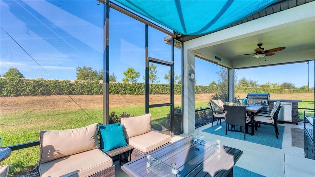 For Sale: $396,000 (2 beds, 2 baths, 1400 Square Feet)