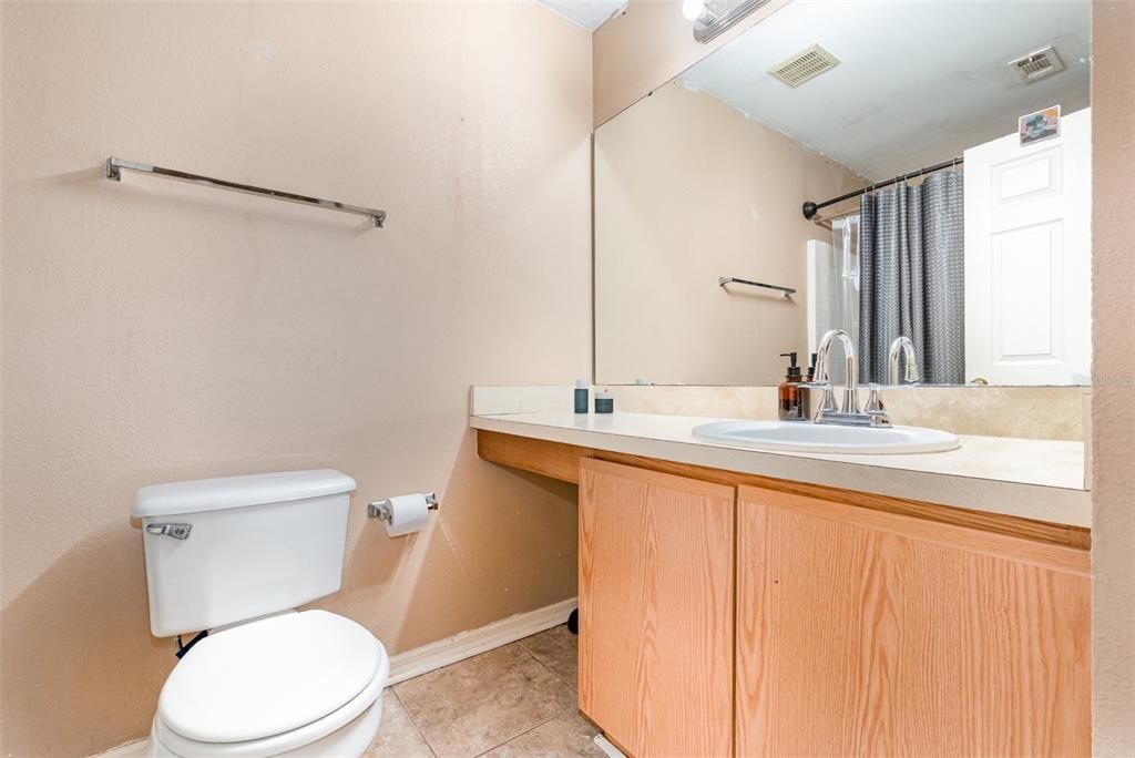 En Venta: $280,000 (3 camas, 2 baños, 1330 Pies cuadrados)