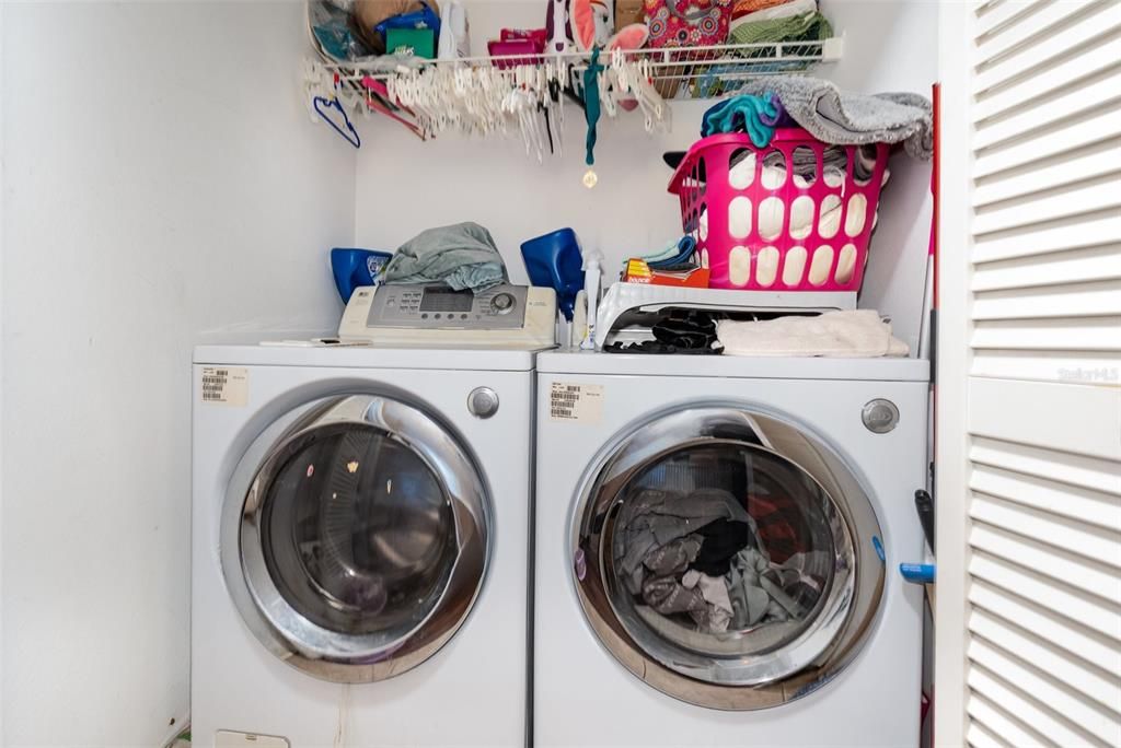 En Venta: $280,000 (3 camas, 2 baños, 1330 Pies cuadrados)