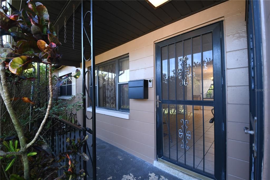 For Sale: $345,000 (3 beds, 2 baths, 1431 Square Feet)