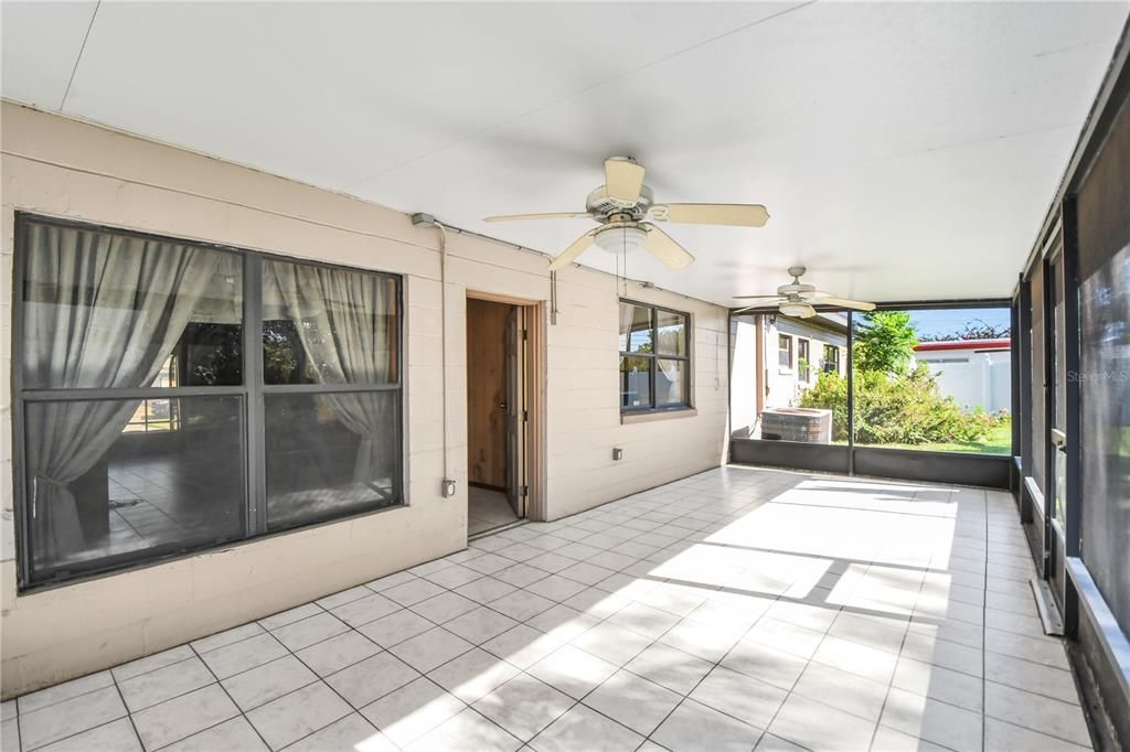 For Sale: $345,000 (3 beds, 2 baths, 1431 Square Feet)