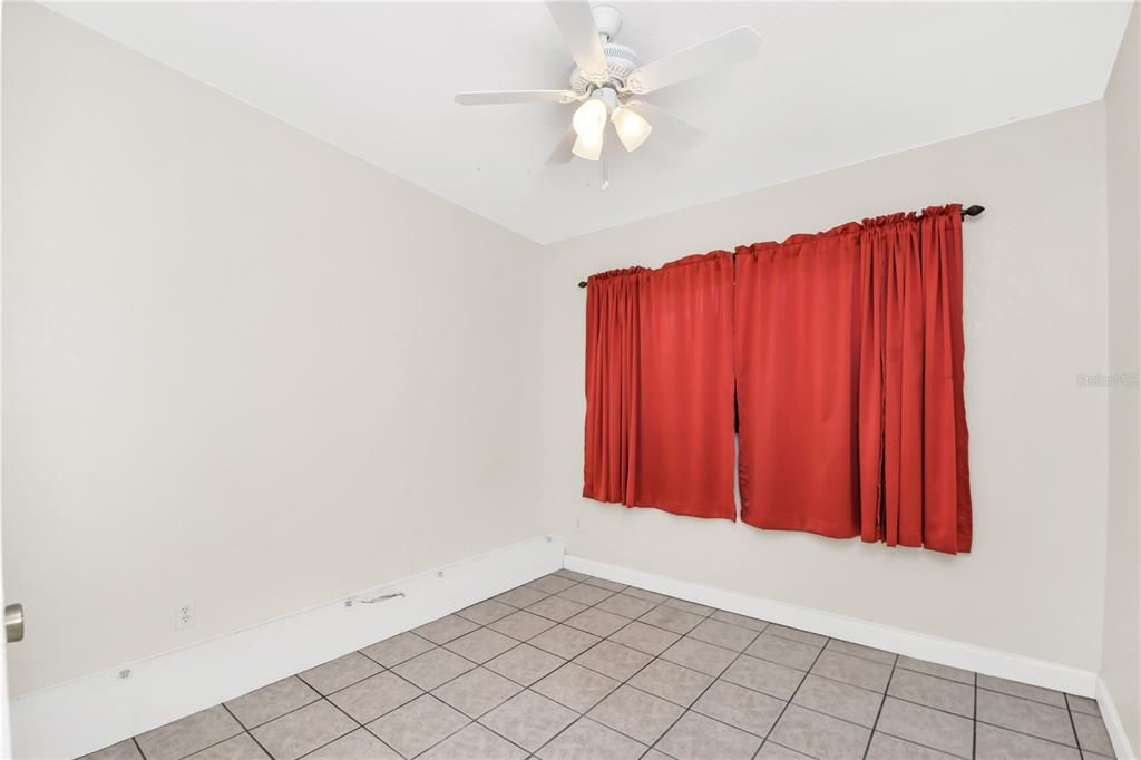 For Sale: $345,000 (3 beds, 2 baths, 1431 Square Feet)