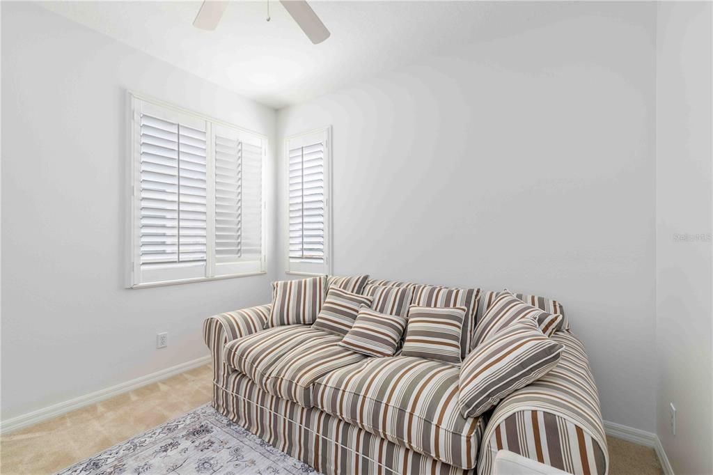 На продажу: $339,900 (2 спален, 2 ванн, 1391 Квадратных фут)